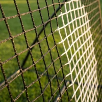 SPORTNOW Football Rebounder Net, Portable Kickback Football Rebounder Net with Carry Bag and Ground Stakes(m-12)