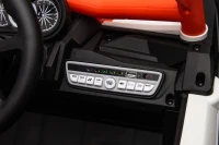 12V Elektro-Kinderfahrzeug 2‑Sitzer, Front-/Heck-Stoßdämpfung und Schaukel-Funktion, 111x70x63 cm, Weiß+Hellorange(m-15)