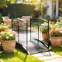 Outsunny Pont de Jardin en Métal Style Baroque Passerelle Décorative avec Garde-Corps 91cm et Charge 100kg Noir(m-2)