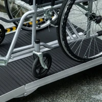 HOMCOM Rampă pliabilă și antiderapantă pentru scaun cu rotile din aluminiu, 152x73cm, Capacitate 272kg(m-8)