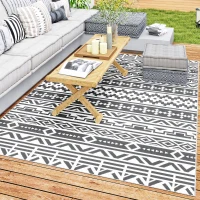 Outsunny Alfombra de Exterior Reversible 182x274 cm con Patrón Geométrico de Cenefa Impermeable con Bolsa Gris y Blanco(m-10)