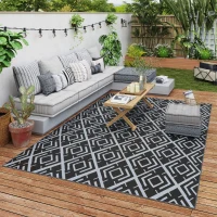Outsunny Alfombra de Exterior Reversible 182x274 cm con Patrón Geométrico de Rombos Impermeable Bolsa de Transporte Negro(m-10)