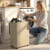 HOMCOM Cesto de Ropa Sucia con Tapa y Ruedas 50L Cesta de Ropa Sucia Plegable con Bolsa con Cordón Extraíble 40x30x65 cm Camel(m-8)
