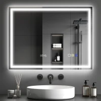 HOMCOM Badezimmerspiegel mit LED-Beleuchtung, Anti-Beschlags-Pad, 3 verstellbare Farben, Uhr, 600 x 800 mm, Silberfarben(m-12)