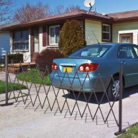 Outsunny Hek Voortuin Flexibel Breedte Scharend Hekwerk 300 Cm Tuin Afscheiding, Bruin(m-2)