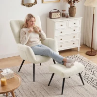 HOMCOM Fauteuil de Salon avec Repose-Pied, Fauteuil d'Appoint Capitonné en Peluche Teddy, Dossier Haut, Poches Latérales, Beige(m-10)