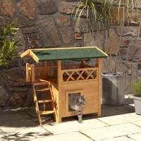 PawHut Cabane Chat Extérieur avec Terrasse, Escalier, Toit, Niche Villa, 77 x 50 x 73 cm Bois Naturel et Vert(m-15)