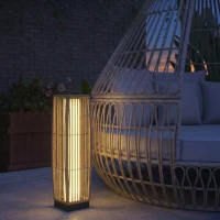 Outsunny Lanterne Solaire Extérieure en résine tressée lampadaire sans fil rechargeable  capteur de lumière 19 x 19 x 68 cm sable(m-2)