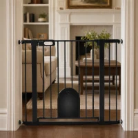 PawHut Barrera de Seguridad para Perros Extensible 75-103 cm, para Puertas y Escaleras, Barrera para Perros con Puerta Pequeña, 2 Extensiones, Montaje a Presión y Doble Bloqueo, Negro(m-8)
