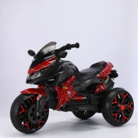 Moto elettrica per bambini 3‑ruote, con musica Bluetooth, avviamento a chiave e vano portaoggetti, 115x59x73 cm, Rosso(m-11)