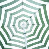Outsunny Chapéu de Sol de Praia Ø180cm com Teto Inclinável e Mastro de Metal Proteção Solar para Jardim Terraço Exterior Listras Verdes e Branco(m-9)