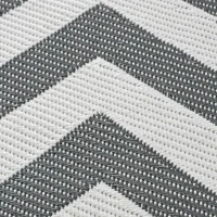 Outsunny Outdoor Rug Reversible Mat Plastic Straw Rug Portable RV Camping Mat for Garden Deck Picnic Indoor, 121 x 182 cm (4 x 6 ft), Light Grey & White(m-10)
