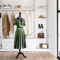 HOMCOM Manequim de Costura Feminino Manequim de Costura Ajustável a 130-168 cm com Tripé de Madeira Cinza(m-10)