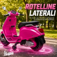 AIYAPLAY Moto Elettrica per Bambini a Licenza Vespa con Rotelle, Fanale e Musica, in PP e Metallo, 107x47x73 cm, Rosa(m-6)