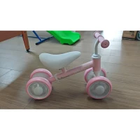 AIYAPLAY Bicicleta sem Pedais para Bebé 1-2 Anos, 4 Rodas Luminosas, Assento Regulável, Direção Limitada, Pneus EVA Silenciosos, 52x22x37cm, Rosa(m-6)