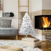 HOMCOM Künstlicher Weihnachtsbaum 150 cm künstlich Tannenbaum mit Kugeln, Glocken, Trommeln, Geschenkboxen, Christbaum mit 680 Spitzen, 12 Tannenzapfen Weihnachtsdeko inkl. Metallständer für drinnen(m-9)