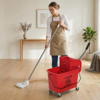 HOMCOM Cubo de Fregar con Escurridor Panel Separador y Ruedas Capacidad 20L para Limpieza Doméstica 45x26,5x70 cm Rojo(m-2)
