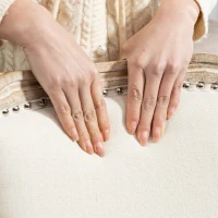 HOMCOM Eetkamerstoel in Franse Landelijke Stijl, Decoratieve Nagels, Rubberhout, Crème, 54,5 x 59 x 96 cm(m-11)