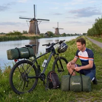 Outsunny Campingbed Hoog Met Matras Draagbaar Camping Groen(m-10)