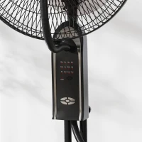 HOMCOM Ventoinha de Pé com Nebulizador 75 W Temporizador Depósito 3,2L Controlo Remoto 3 Velocidades 3 Hélices e Ecrã LED Ø44,5 cm Preto(m-9)