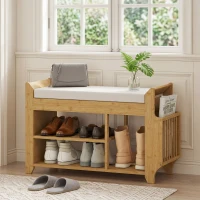 HOMCOM Banco Sapateira com Assento Acolchoado Arrumação Lateral Prateleira para Botas Estrutura de Bambu 80x30x50 cm Madeira e Bege(m-8)