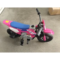 AIYAPLAY Moto Électrique pour Enfants 3+ Ans Licence HONDA CRF 450R, 12V Batterie Lithium, avec Suspensions, Rose(m-4)