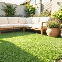 Outsunny Gazon Artificial pentru Exterior 1m x 4m, Covor Verde Sintetic cu Înălțime de 10mm, Drenant, Ideal pentru Grădini, Terase, Familii, Animale de Companie, Interior și Exterior(m-2)