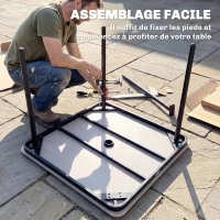Outsunny Table de jardin rectangulaire pour 4 personnes, table à manger extérieure avec trou de parasol, 85 x 85 x 72,5 cm, gris(m-8)