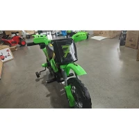AIYAPLAY Motocicletă electrică copii 12V cu 2 roți auxiliare detașabile, 2 motoare, suspensie spate, muzică, 3 km/h, 3-6 ani, Verde(m-5)