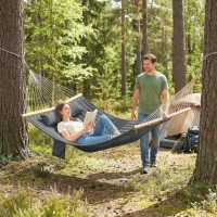 Outsunny Hängematte Outdoor 200x140cm, zweilagig Hängematte mit Kopfstütze Magazintasche Holzstäbe bis 200kg(m-8)