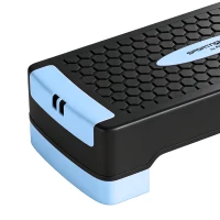 SPORTNOW Verstelbaar stepboard aerobic stepper met 2 hoogtes (11/16 cm), 2 weerstandsbanden, antislip, blauw(m-10)