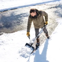 Outsunny Heavy-Duty Snow Shovel with Assist Handle, Portable Snow Pusher with 45cm Wide Blade, Detachable Aluminium Handle(m-9)