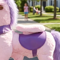 AIYAPLAY Cavallo per Bambini 2+ Anni con 4 Rotelle e Nitriti, Testa Girevole, Design a Pedali, Capacità 60 kg, Rosa(m-8)