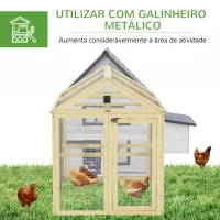 PawHut Galinheiro para Exterior 140x88,5x106 cm para 1-3 Galinhas com Estrutura de Madeira e 2 Portas com Fechadura Madeira Clara(m-6)