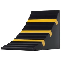 HOMCOM 2 PCs Rubber Wheel Chocks Heavy Duty Blocks for Vehicles, Cars, Caravan, Trailer with Handle 25L x 16W x 19H cm(m-1)