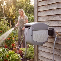 Outsunny Schlauchtrommel mit Gartenschlauch 30 m, 180° schwenkbar Schlauchbox mit automatische Aufrollung Selbstverriegelung(m-10)