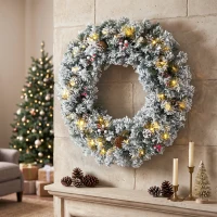 HOMCOM Ghirlandă de Crăciun înzăpezită de 60 cm cu LED-uri, fundă tartan, ramuri, conuri, boabe, Verde(m-2)