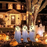 HOMCOM Halloweendekoration, 3 leuchtende Geister, Bewegungssensor, 54 x 10 x 60 cm, Weiß(m-10)