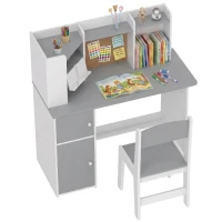 AIYAPLAY Bureau Enfant avec Chaise, Table d'Étude, Support de Tablette Réglable, Porte-Stylos, Panneau en Liège, 5-12 ans, Gris(m-19)