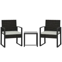 Outsunny Conjunto de Móveis de Exterior de 3 Peças em Vime PE com Cadeiras Mesa de Vidro Temperado e Almofadas Marrom e Creme(m-1)