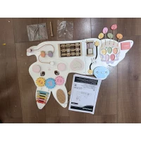 AIYAPLAY Busy Board Montessori in Legno da Parete per Bambini 1.5-6 Anni a Tema Coniglietto Pasquale, Bianco(m-10)