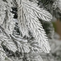 HOMCOM Kunstkerstboom 210 cm, natuurgetrouw met 800 volle takken, sneeuwlook en auto-opening(m-9)