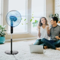 HOMCOM Ventilateur sur pied puissant 45 W réglable en hauteur 110-124 cm, télécommande, 3 vitesses, oscillation et minuterie(m-10)