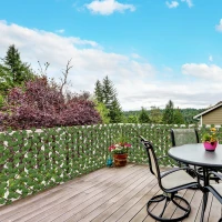 Outsunny Set of 2 Expandable Artificial Trellis Hedges – Realistic Leaf Privacy Screen, 2 x 1 m(m-2)