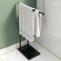 HOMCOM Suport prosoape de baie autoportant cu 2 brațe din metal, 35.5x20x78 cm, negru(m-7)