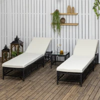 Outsunny Conjunto de 2 Tumbonas de Ratán con Mesa de Centro Respaldo Ajustable en 5 Niveles y Cojines 196x54x32 cm Negro(m-10)