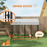 PawHut Chenil d'extérieur enclos 3m² avec auvent imperméable pour grand chien, porte verrouillable 239L x 121l x 183H cm(m-8)
