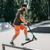 HOMCOM Pro stuntscooter, kickstep voor freestyle tricks, aluminium, metaal, kunstleer, voor kinderen en volwassenen, groen(m-2)