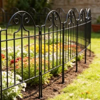 Outsunny Conjunto de 4 Cercas de Jardim Metálicas 125x57 cm com Design Arqueado Resistente e Fácil de Instalar para Pátio Relva Preto(m-10)