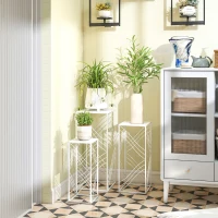 Outsunny 3er-Set Pflanzenständer, 50/60/70 cm hoch Blumenständer, stapelbar Pflanzenregal aus Metall Weiß(m-9)